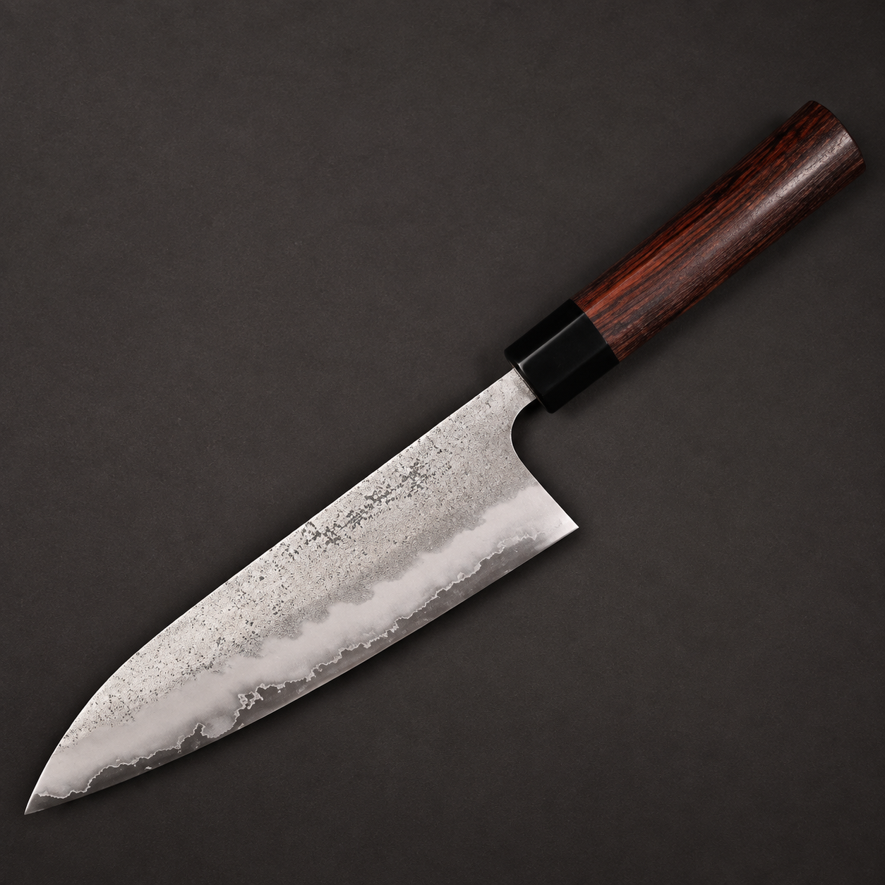 Matsubara Ginsan 3 Nashiji Gyuto 210 Stainless Clad s poluovalnom drškom od ružina drva Matsubara Ginsan 3 Nashiji Gyuto 210 Stainless Clad s poluovalnom drškom od ružina drva