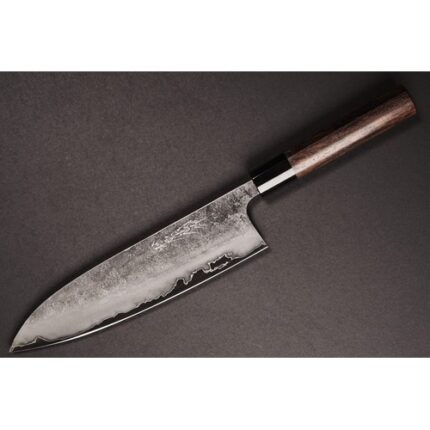 Matsubara Ginsan Gyuto 240 s ručno kovanom oštricom od Ginsan 3 čelika i drškom od ružina drva, prikaz noža u profilu.