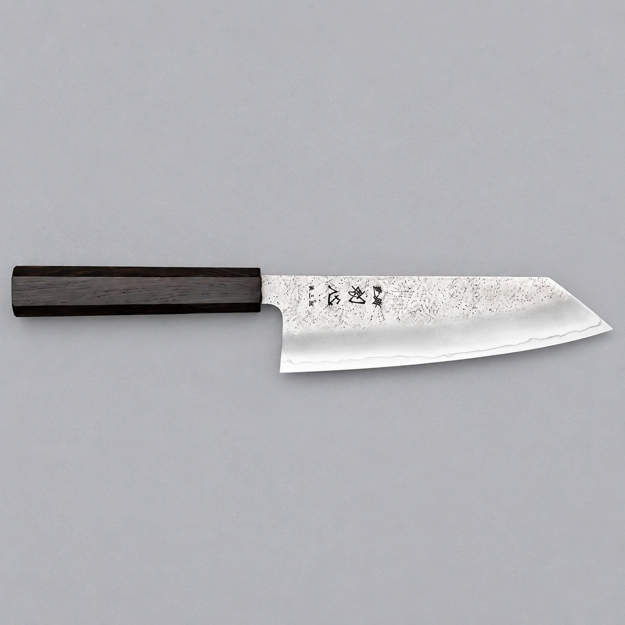 HATSUKOKORO GINREI BUNKA NOŽ GINSANKO NASHIJI EBONY 175 MM HATSUKOKORO GINREI BUNKA NOŽ GINSANKO NASHIJI EBONY 175 MM