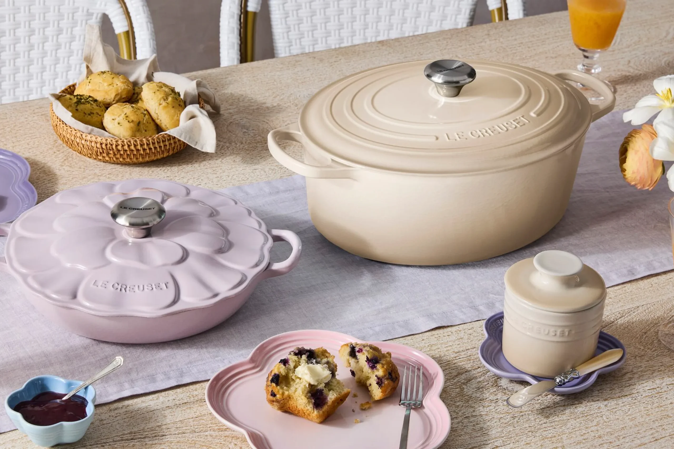 le creuset floral pans 1 scaled
