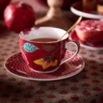 PIP STUDIO BLOOMING TALES FANTASY DARK RED SET ŠALICA S TANJURIĆIMA, 300 ML - Slika 3